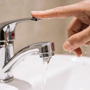 Rende, Sant'Agostino e Saporito senz'acqua da 4 giorni: disagi per le famiglie