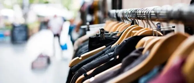 Coronavirus, a Cosenza protestano gli ambulanti: «Fateci lavorare»