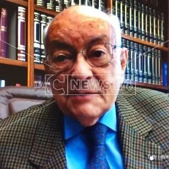 La Procura di Catanzaro chiede il rinvio a giudizio per l'avvocato Armando Veneto