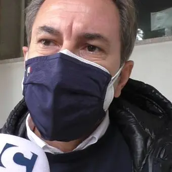 Paola, terapia intensiva ancora chiusa: sit in di protesta davanti all’ospedale