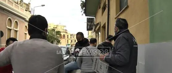 Caos sanità, le voci dei calabresi tra rabbia e vergogna: video