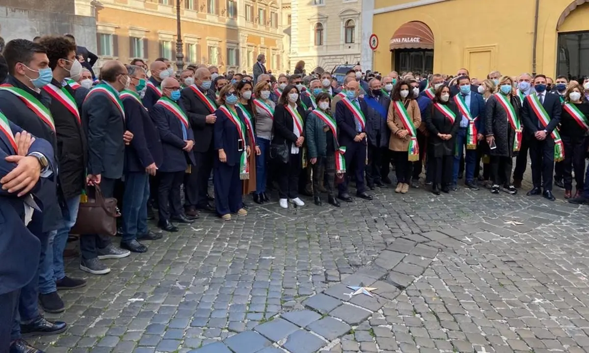 Sanità, anche i sindaci cosentini a Roma: «Il Governo recepisca le nostre indicazioni»