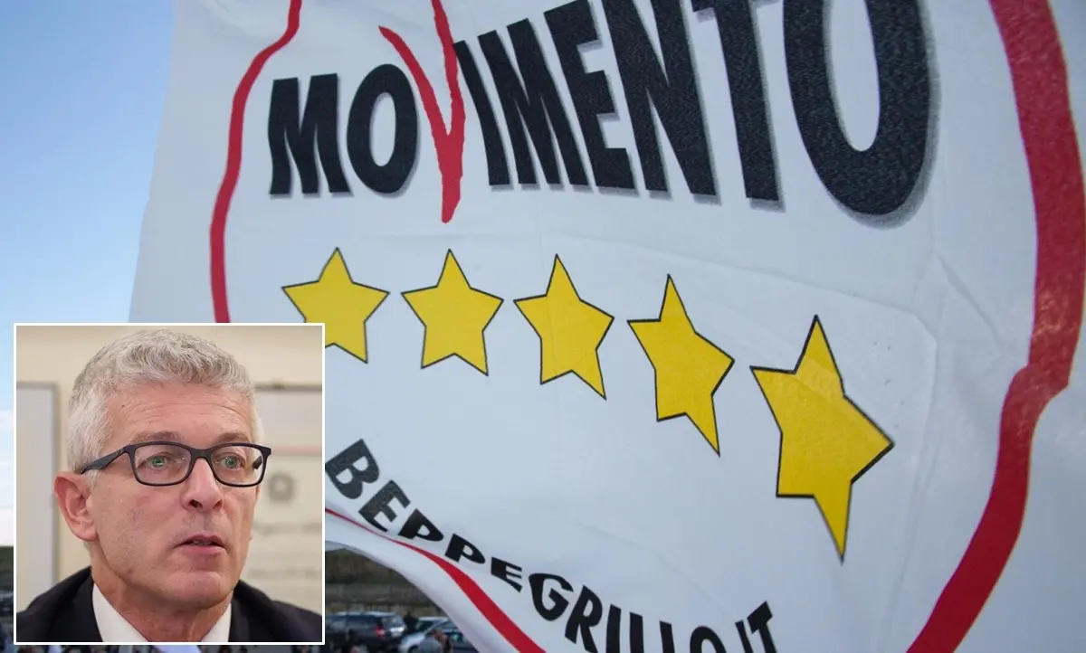 I Cinquestelle isolano Morra: «Le sue parole su Calabria e Santelli non rispecchiano il M5s»