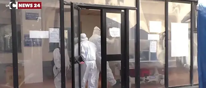 Coronavirus, in Italia 37mila casi e 699 morti. Torna a salire il rapporto tra positivi e tamponi