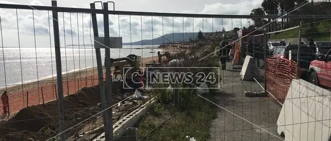 Operai morti nel cantiere del lungomare di Crotone, in 4 a processo