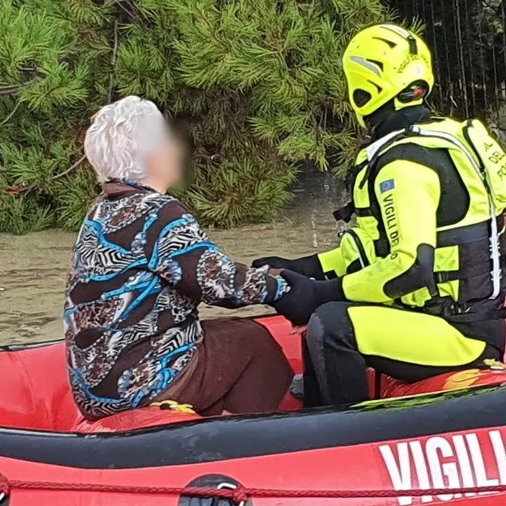 Maltempo a Crotone, esonda il fiume Esaro: evacuate 200 persone