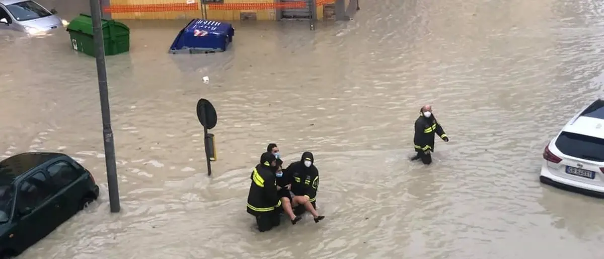 Maltempo a Crotone, la giunta comunale chiede lo stato di calamità