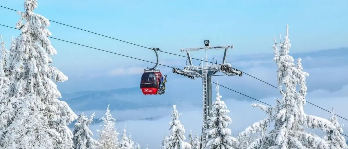 Coronavirus, no del Governo allo sci ma al Nord protestano: «Impianti Covid-free»