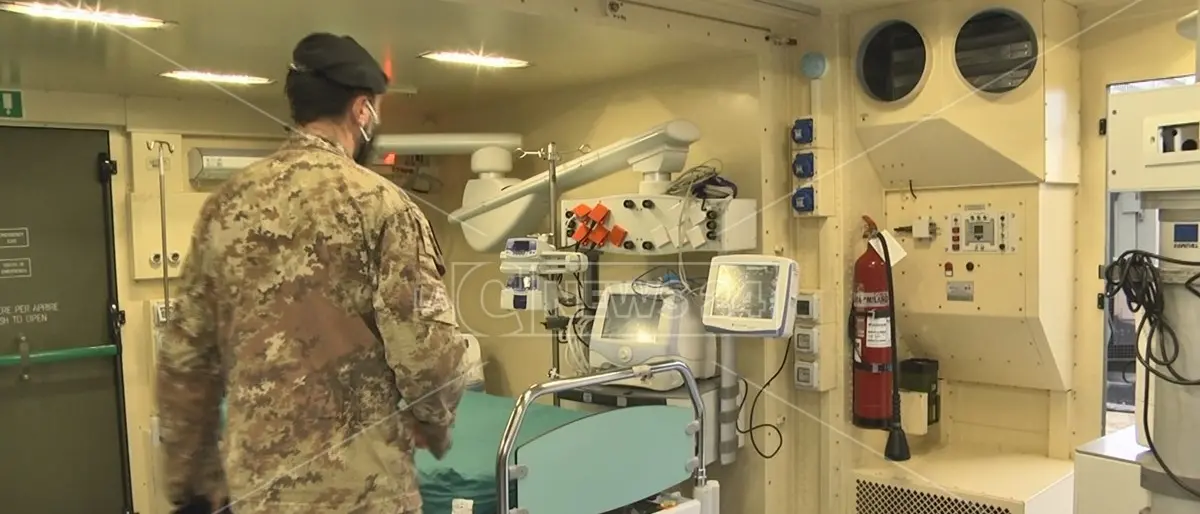 Cosenza, l'ospedale da campo anti-Covid pronto ad entrare in funzione