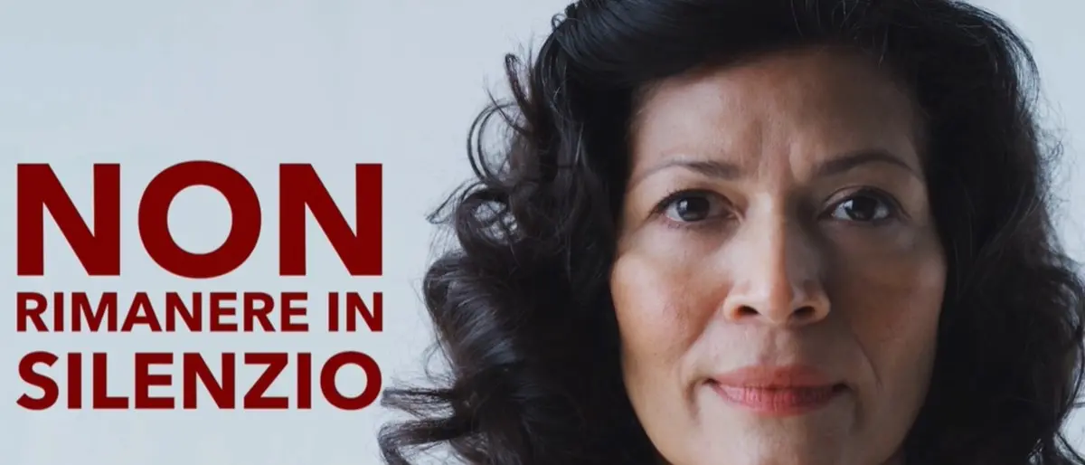 “Non rimanere in silenzio, denuncia”: la campagna di LaC contro la violenza sulle donne