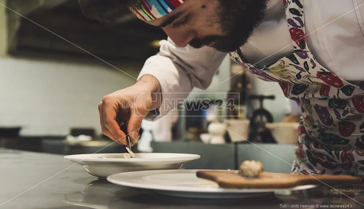 Il calabrese Emanuele Lecce premiato da Gambero Rosso miglior chef under 30