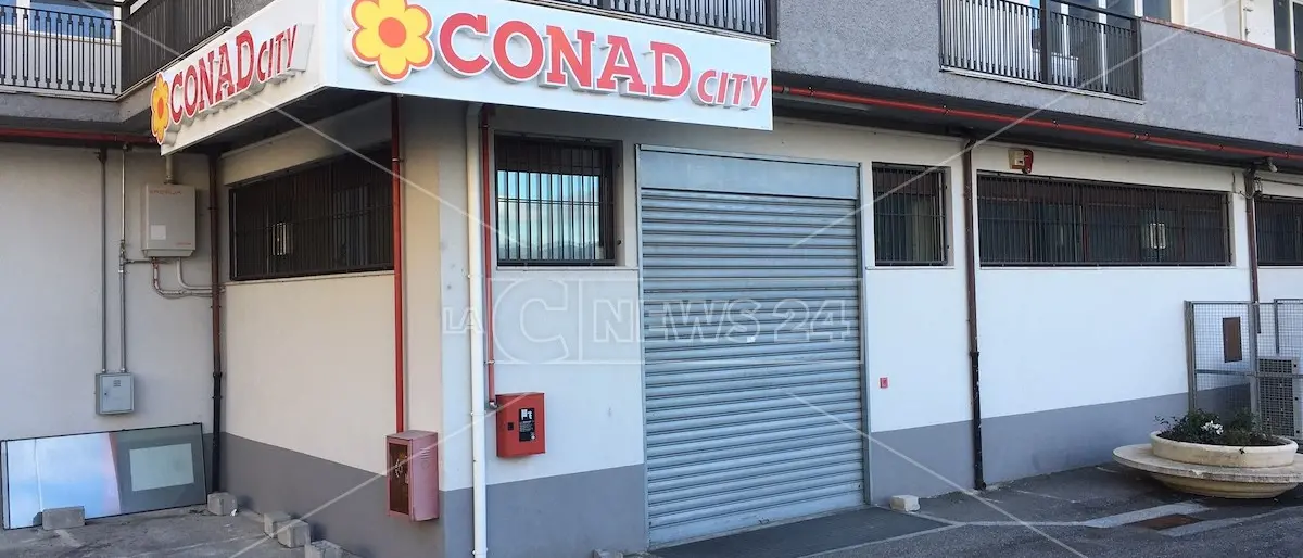 Coronavirus a Mormanno, positivi alcuni dipendenti di un supermecato