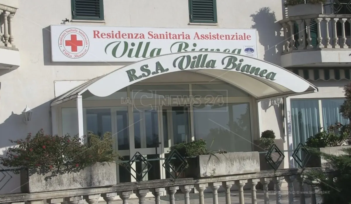 Focolaio Rsa Villa Bianca, l’appello: «Ci sono 15 positivi, servono medici e infermieri»