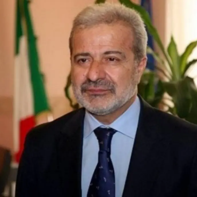 Sanità in Calabria, il prefetto Guido Longo nominato commissario: la decisione del Cdm