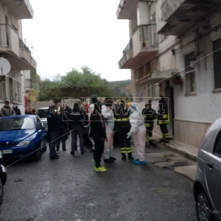 Catanzaro, anziano muore carbonizzato nell'incendio di una abitazione a Pianocasa