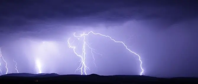 Allerta meteo a Reggio Calabria, appello del Comune: «State a casa»