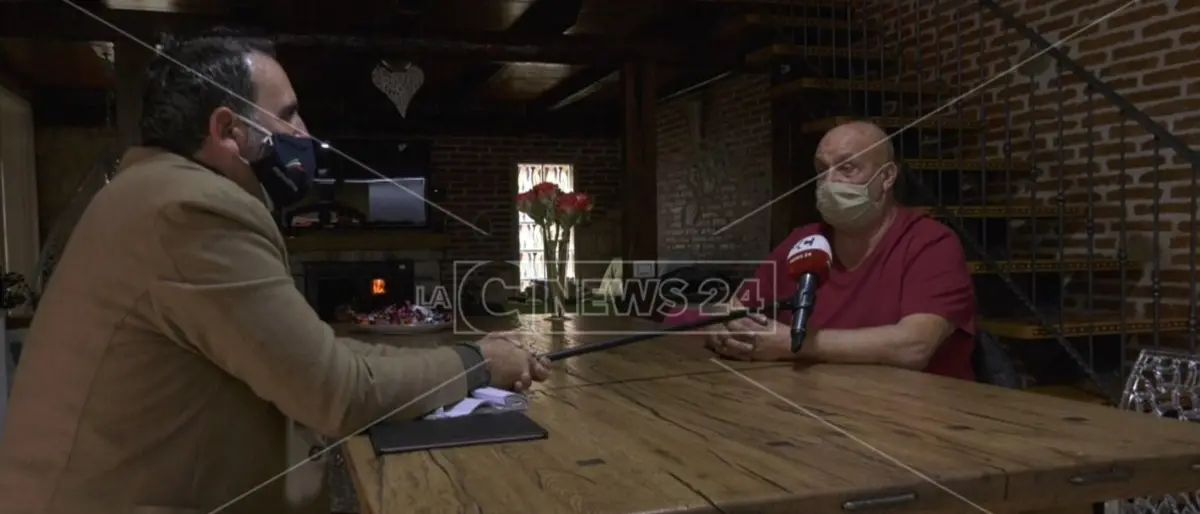 Nella casa di Sissy Trovato, dove il dolore si intreccia a una nuova speranza