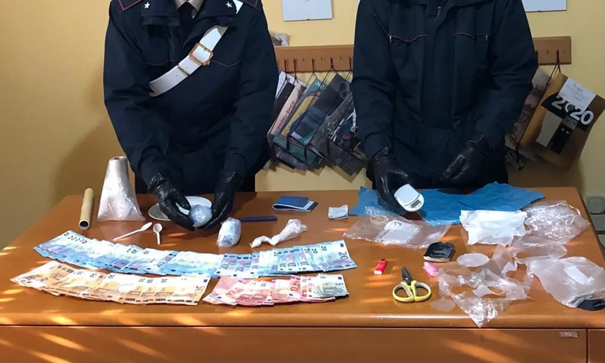 Avevano cocaina in casa, arrestata una coppia di Guardia Piemontese