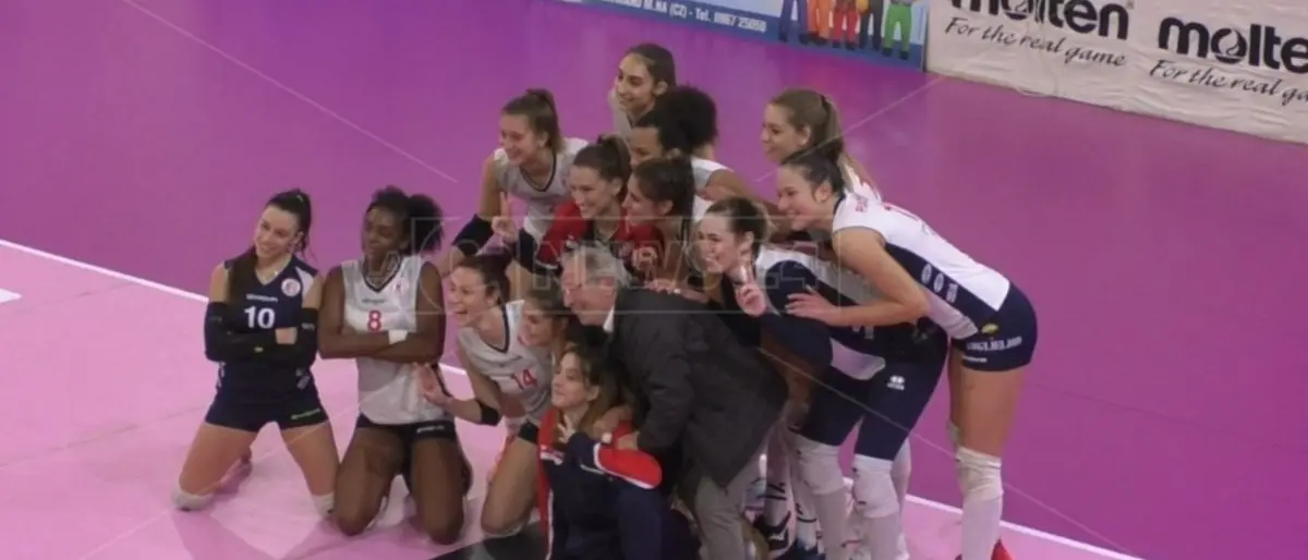 Pallavolo femminile A2, vittoria casalinga del Soverato contro Ravenna