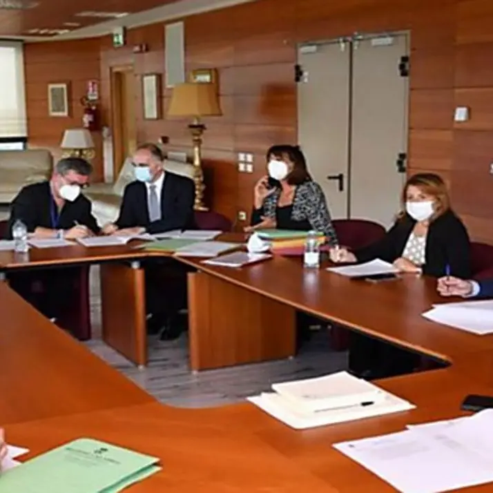 Precari della Regione, la giunta decide di portare il caso in consiglio