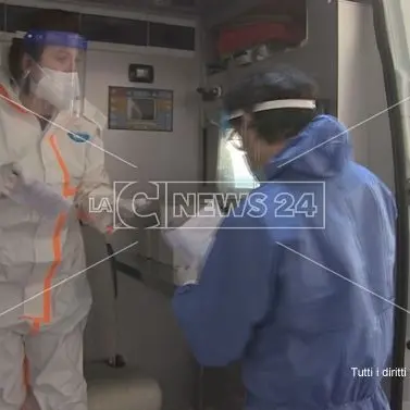 Coronavirus Calabria, calano i contagi ma ancora tanti morti: 230 casi e 9 decessi nel bollettino