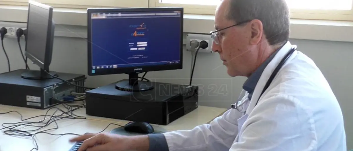 Covid, gli pneumologi al commissario Longo: «Più posti letto e personale. Basta ritardi»