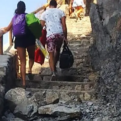Il “paradiso” torna a franare: nuovo cedimento sul sentiero dell’Arcomagno
