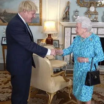 Brexit, il premier chiude il Parlamento per ostacolare gli oppositori