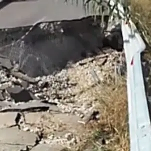 Sigilli al ponte crollato dopo pochi mesi dalla costruzione, indaga la Procura