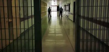 Tornano in libertà i 5 arrestati per violenza sessuale di gruppo