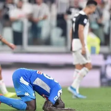 Il Napoli regala alla Juve la vittoria. Decide un autogol di Koulibaly