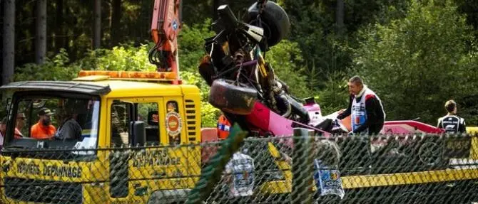 Dramma in Formula 2, muore in un incidente il pilota francese Hubert