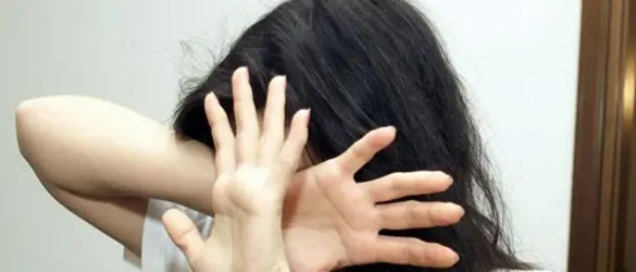 Marito violento incastrato da una registrazione WhatsApp, allontanato