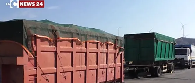 Due nuove discariche per superare l'emergenza rifiuti in Calabria: arriva l'ordinanza