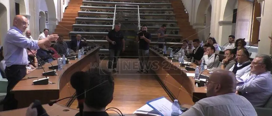 Emergenza sanità nella Sibaritide, vertice dei sindaci prima d'incontrare Cotticelli