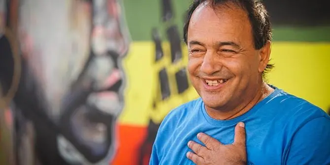 Mimmo Lucano è libero, può tornare a Riace. Il tribunale revoca il divieto di dimora