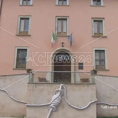 Bimbo aggredito, la solidarietà dal sindaco e dalla comunità di Mendicino