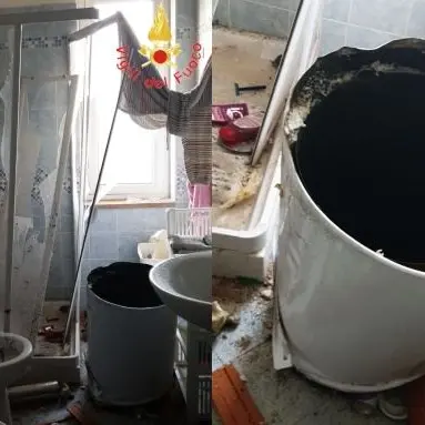 Esplode lo scaldino nel bagno di una villetta a Sellia, famiglia trasferita
