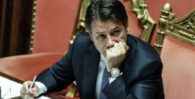 Conte, discorso record alla Camera: «Voglio un governo dal volto umano»