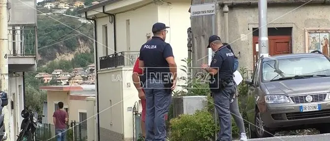 Gomme tagliate a 19 macchine, cresce l'allarme tra i residenti a Catanzaro