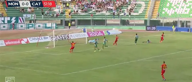 Serie C, Catanzaro corsaro a Monopoli: tre punti d’oro