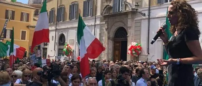 I calabresi di Fdi in piazza a Roma contro il governo: «Altro che fascisti»