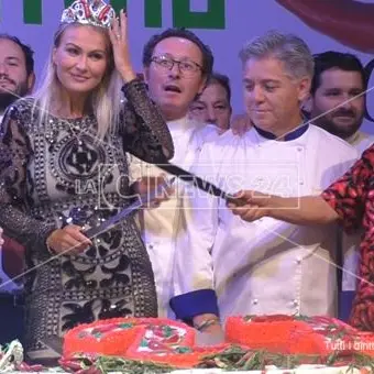 Diamante capitale del peperoncino, Eva Henger apre la nuova edizione