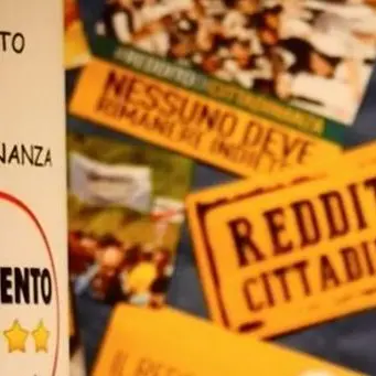 Riscuote il reddito di cittadinanza ma lavora in nero, denunciato