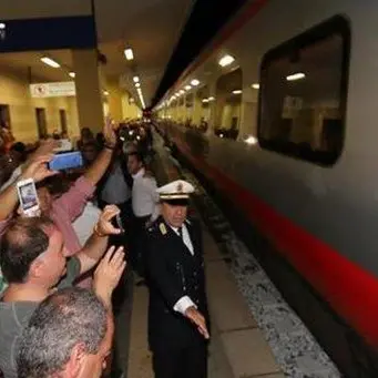 Frecciargento di Sibari pronto a partire, Oliverio inaugura e il vescovo benedice