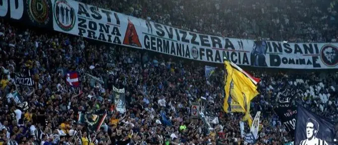 Ricattavano la società per avere biglietti, in manette 12 capi ultrà della Juve