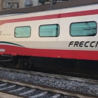 Debutto sfortunato per il Frecciargento: malore a bordo e arrivo in ritardo
