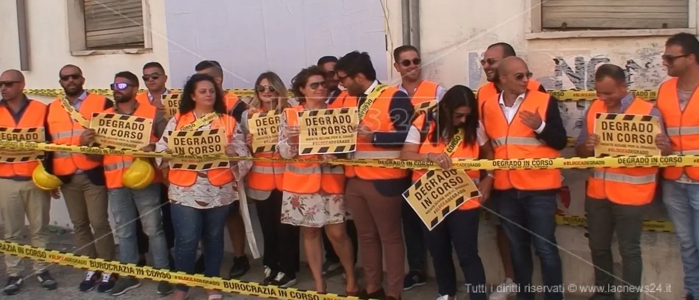 Quale futuro per l'ex ospedale di Catanzaro? Si mobilitano i giovani costruttori