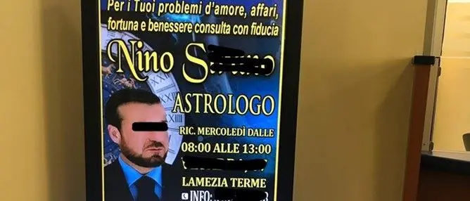 Pubblicità dell’astrologo nell'ospedale Catanzaro: gli psicologi insorgono