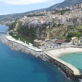 Pizzo, un lungomare per domare il moto ondoso e riqualificare la Marina